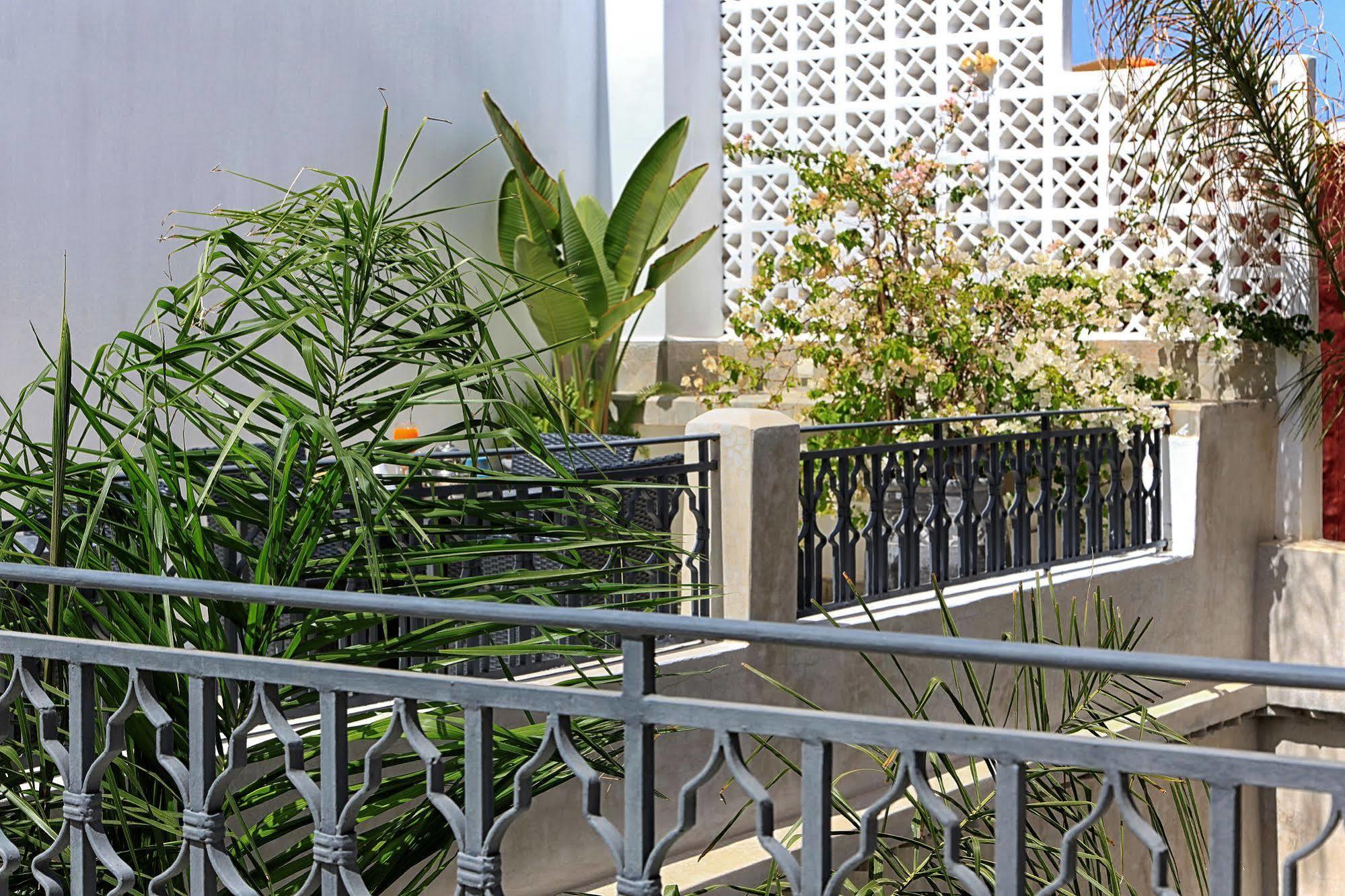 Hotel Dar Zen Rabat Exterior foto